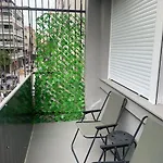 E2G Urban Stay With Balcony