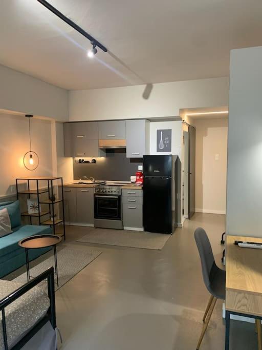 E2g Urban With Balcony Apartment Thessaloniki